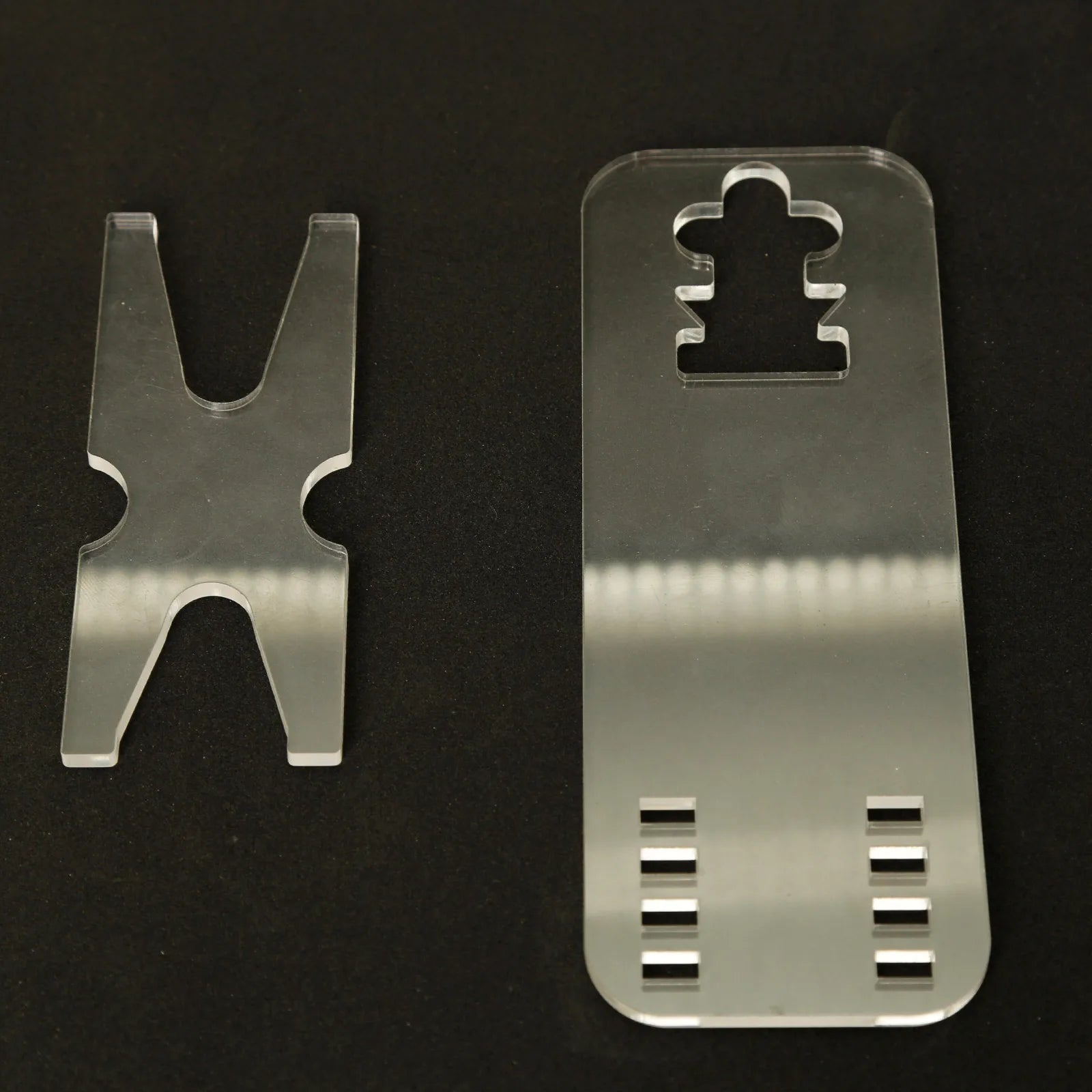 Acrylic Clear Pistol Rack &ndash; Adjustable Short Gun Model