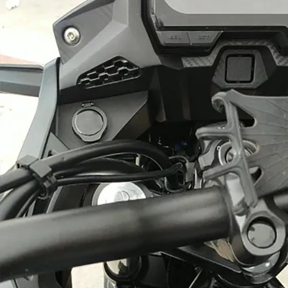 Honda CB500X Gniazdo ładowarki USB Rozdzielacz z wyświetlaczem napięcia, ABS