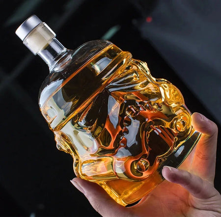 Storm Trooper Helmet Whisky Decanter Glass Set - Decorative