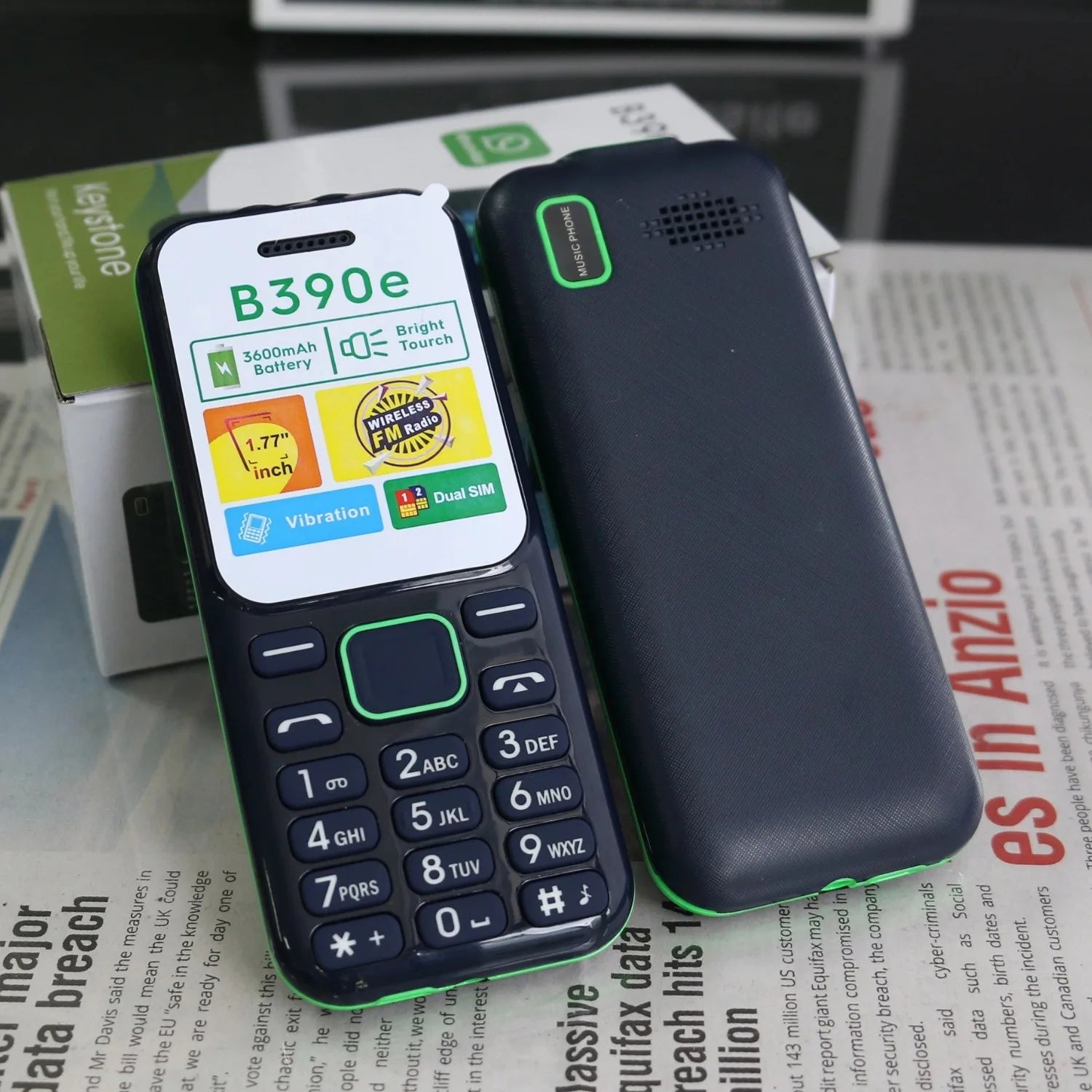 Cheap 2G GSM Senior Mobile Phone &ndash; Long Standby Battery Blue / add 16G TF card