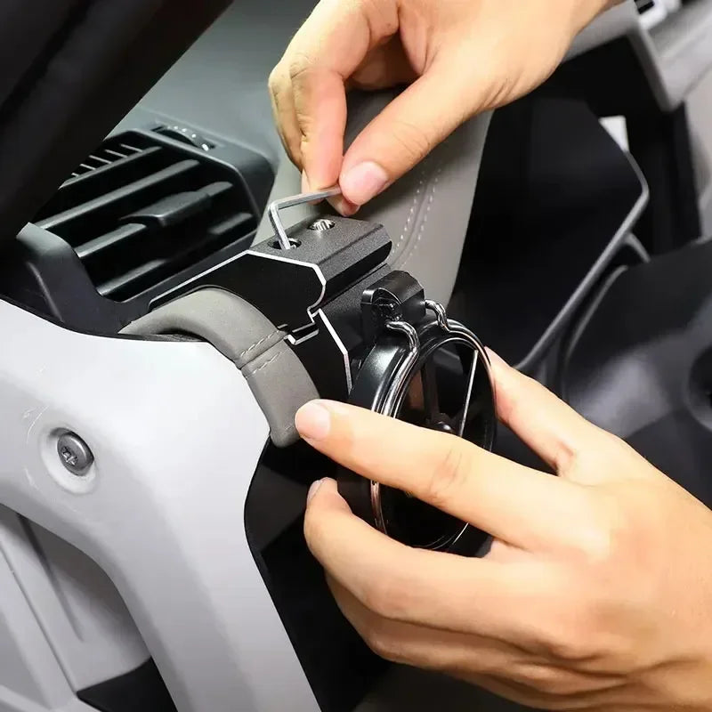 Черная отделка подстаканника из алюминиевого сплава для Defender 90 110 130