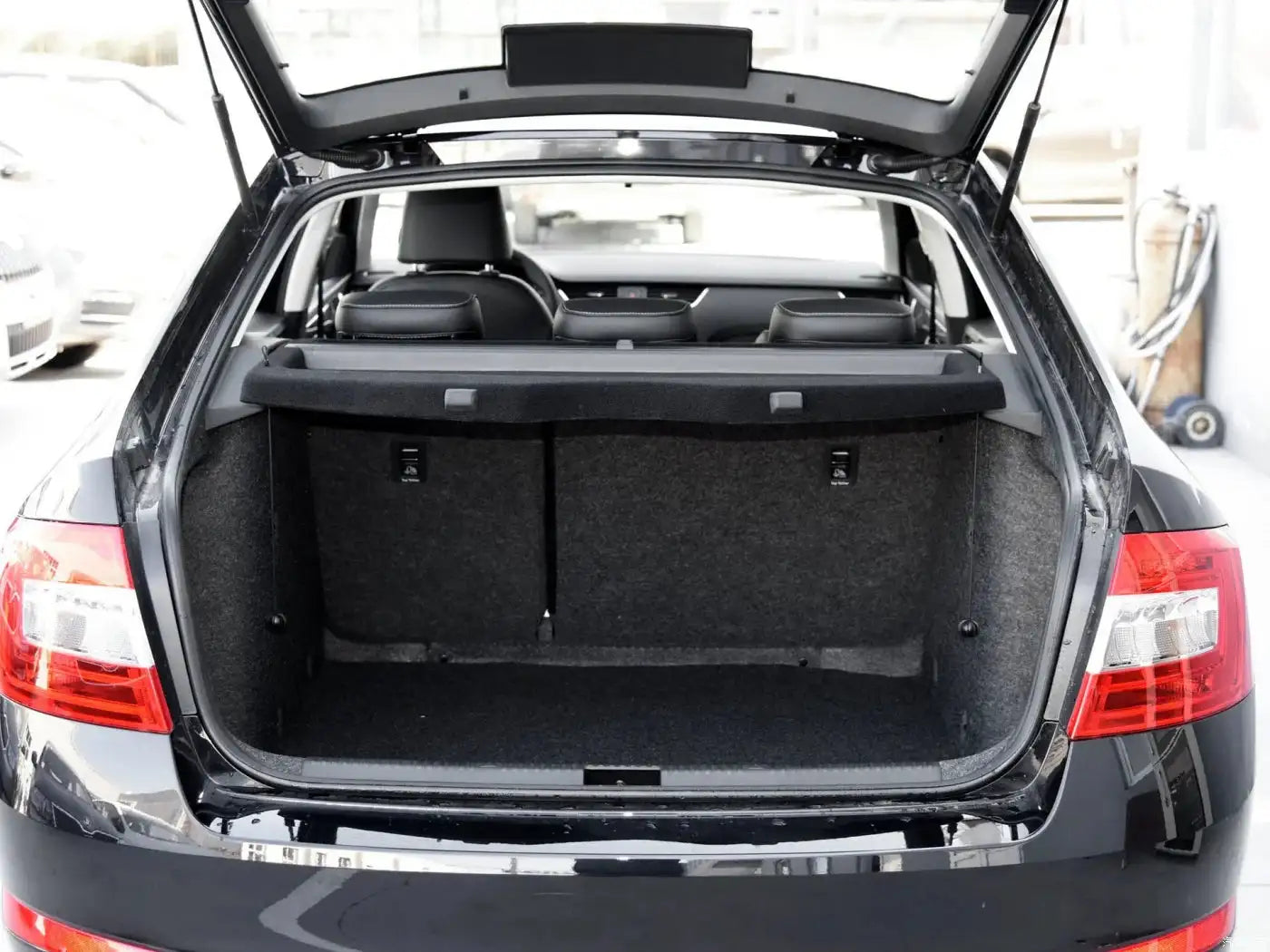 Skoda Octavia Faux Leather Custom Car Seat Covers Full Set