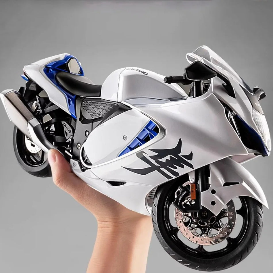 Model de motocicletă din metal turnat cu caroserie din aliaj și anvelope din cauciuc pentru Suzuki Hayabusa