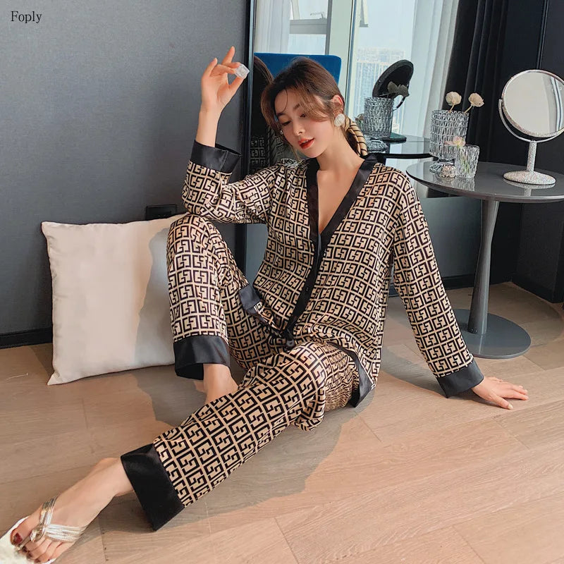 Summer Pajamas Woman New Ice Silk Long-Sleeved V-Neck Cardigan Set