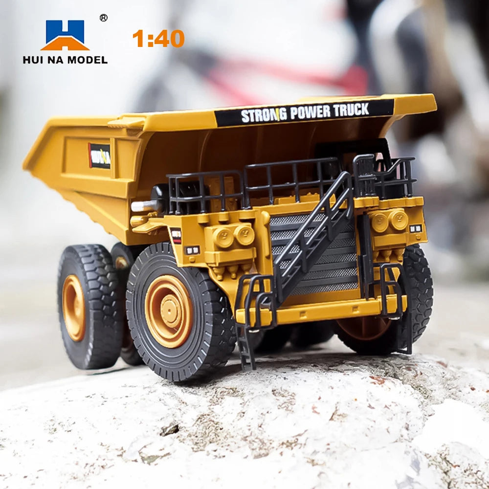 Huina 1/40 Scale Dumper Metal Model 1912 &ndash; Durable Diecast Engineering Vehicle for Kids