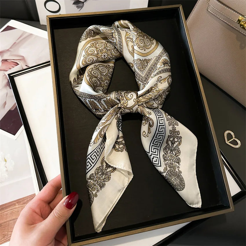 Luxury Temperament Silk Scarf &ndash; Exquisite Style and Versatility FJ856-4 / 70X70cm