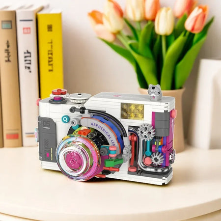 Retro Camera Building Kit &ndash; Collectible Home Decor Gift