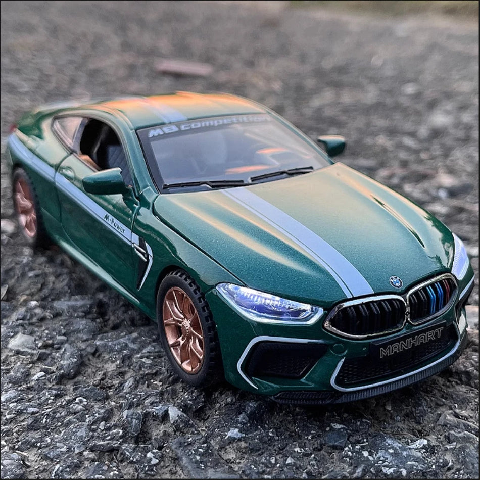 Mașină de poliție din aliaj diecast la scară 1:32 cu sunet, lumini, uși deschise