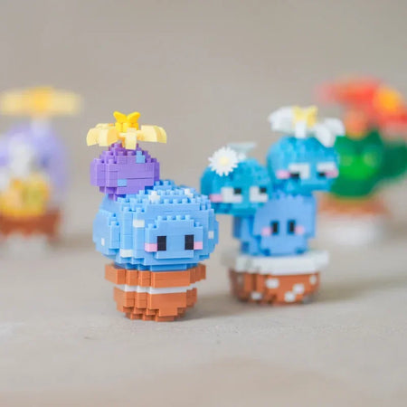 Micro Building Block Cactus Set &ndash; Creative Desk Decoration for Kids