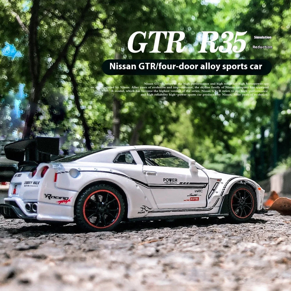 1:32 Scale Alloy Diecast Car Model With Sound And Light For Nissan GTR R35
