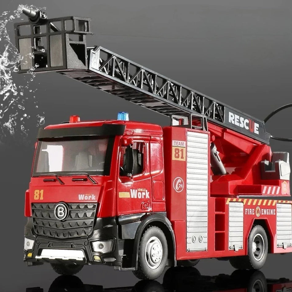1:18 Scale Fire Truck Model Toy Car With Lights, Sound, Water Spray, Alloy Body