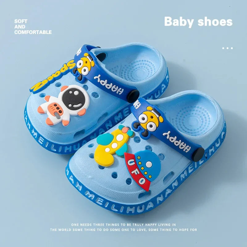 Kids' Soft Sole Mules &amp; Clogs - Breathable Summer Slippers for Boys and Girls UFOskyblue / 20inner13cm