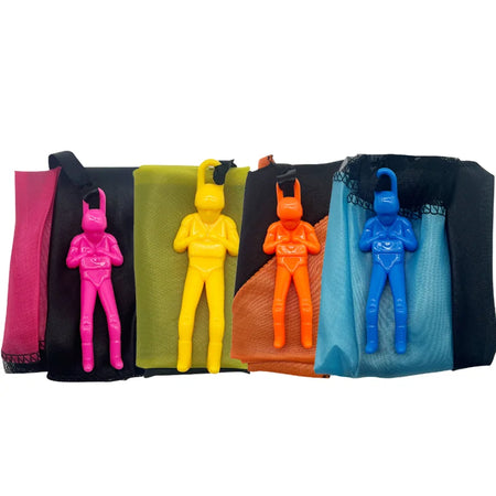 Kids Outdoor Fun: 1/6 Sets Hand Throwing Parachute Toy with Mini Soldier Sports Game 4PCS-Breast Hugging