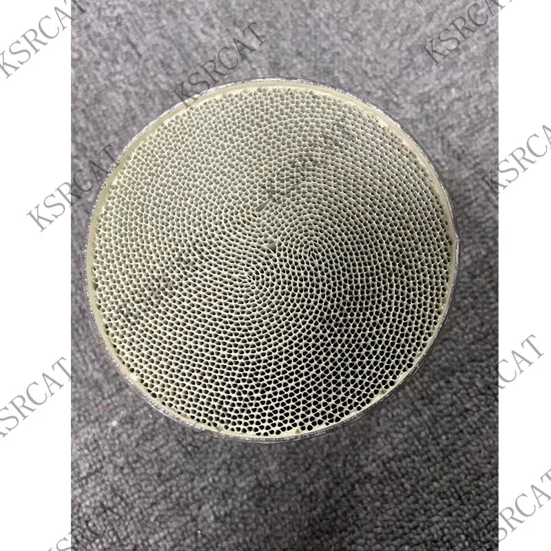 Universalaus metalo katalizatoriaus branduolys su 400 CPSI ir Euro 5 standartu