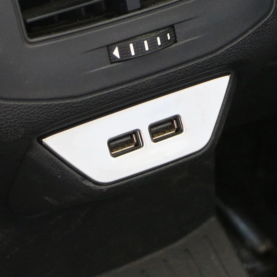 Volkswagen T-Roc Заден капак на панела за USB порт от неръждаема стомана