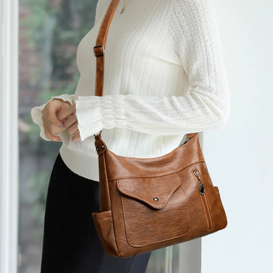 Luxury Large Capacity Crossbody Bag for Women in PU Leather, Retro Designer Tote with Interior Pockets