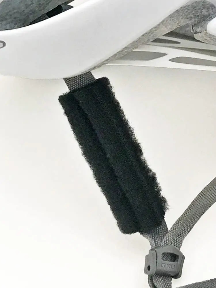 AirStreamz Cycling Wind Noise Reducer Devil Horns Helmet Cover &ndash; Aerodynamic Noise Reduction Ear Cotton / M