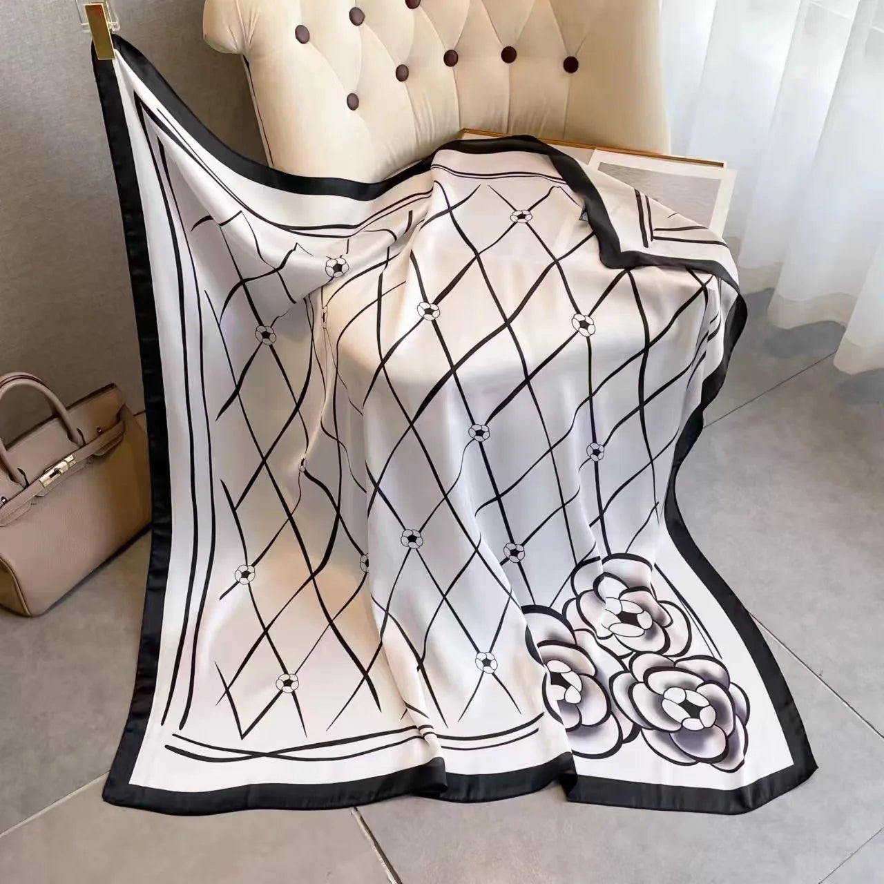 Luxury Horse Print Square Scarf &ndash; Vintage Imitation Silk Elegance 4 / 110X110cm