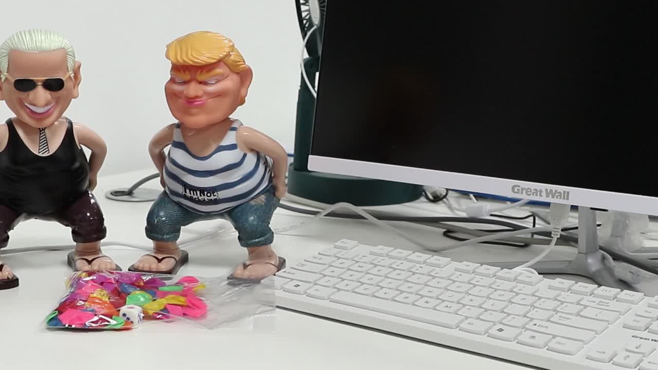 Farting Man Balloon Game Creative Toy - Stress Relief &amp; Party Game